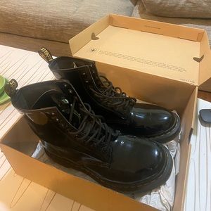 Patent leather doc martins size 7 womens